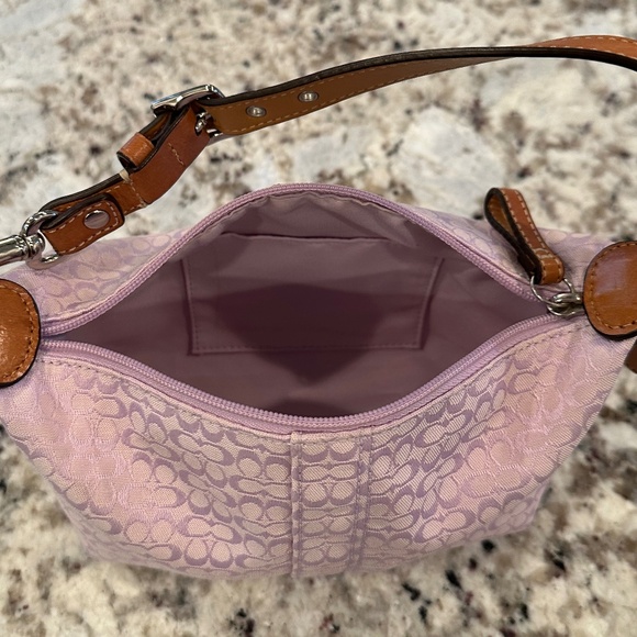 Vintage Never Used Coach Lavender Small Signature C Jacquard Satchel From 2000s - Picture 11 of 14